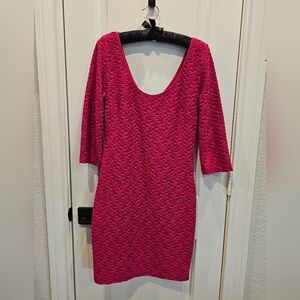 Guess Fuchsia Scoop Kneck 3/4 Sleeve Dress